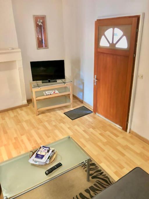 Appartement T3 Agreable A Bourbon L'Archambault Exterior photo
